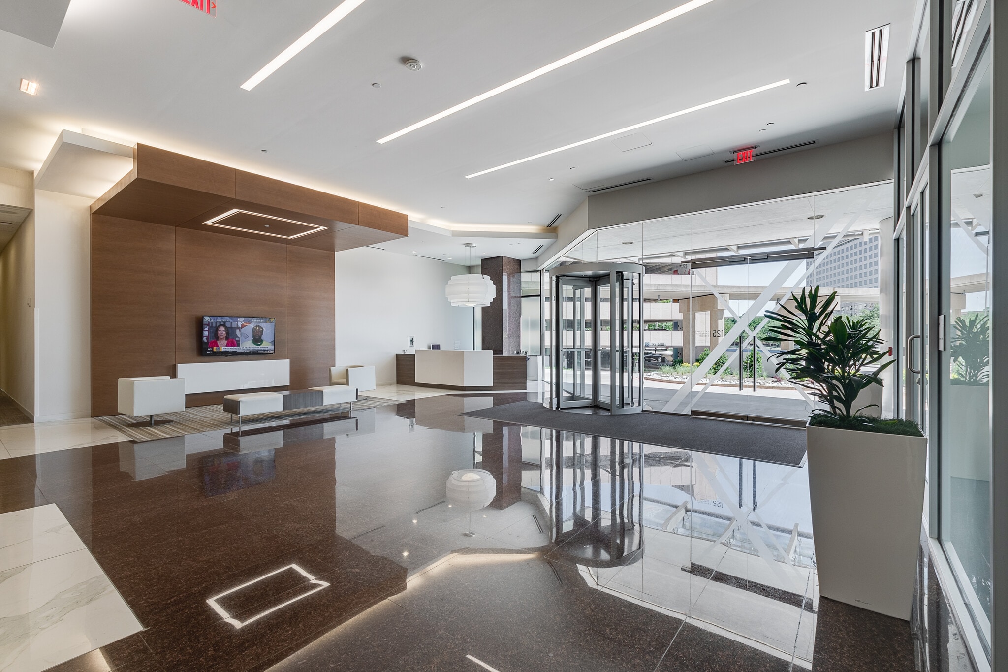 125 E John Carpenter Fwy, Irving, TX for lease Interior Photo- Image 1 of 8