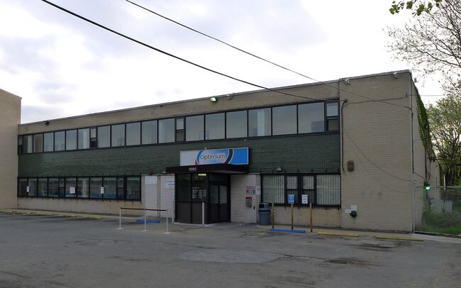 Plus de détails pour 1095 E 45th St, Brooklyn, NY - Industriel à louer