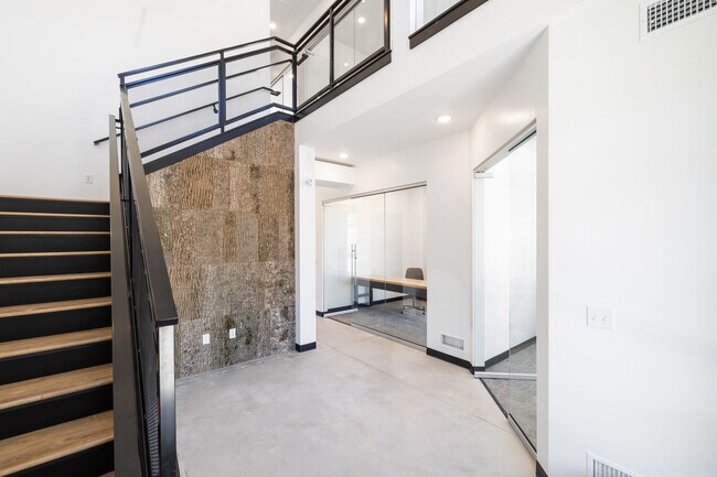 Plus de détails pour 1086 W Wasatch Spring Rd, Kamas, UT - Bureau à vendre