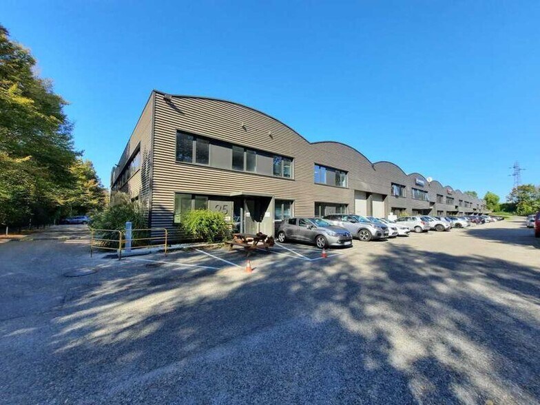 12 Chemin Des Gorges, Dardilly for lease - Building Photo - Image 1 of 9