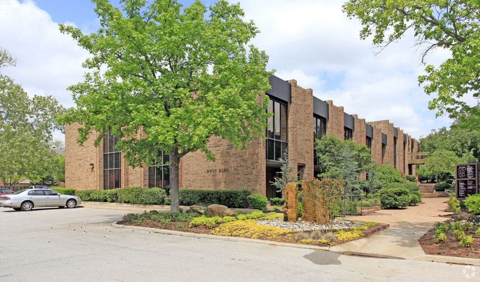 JAMESTOWN OFFICE PARK portefeuille de 3 propriétés à vendre sur LoopNet.ca - Photo principale - Image 1 de 4