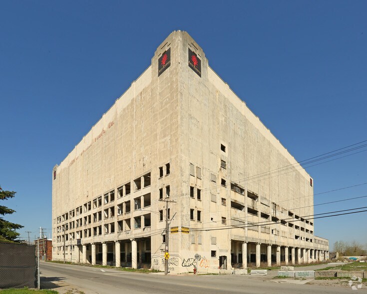 1921 E Ferry St, Detroit, MI à vendre - Photo du bâtiment - Image 3 de 16