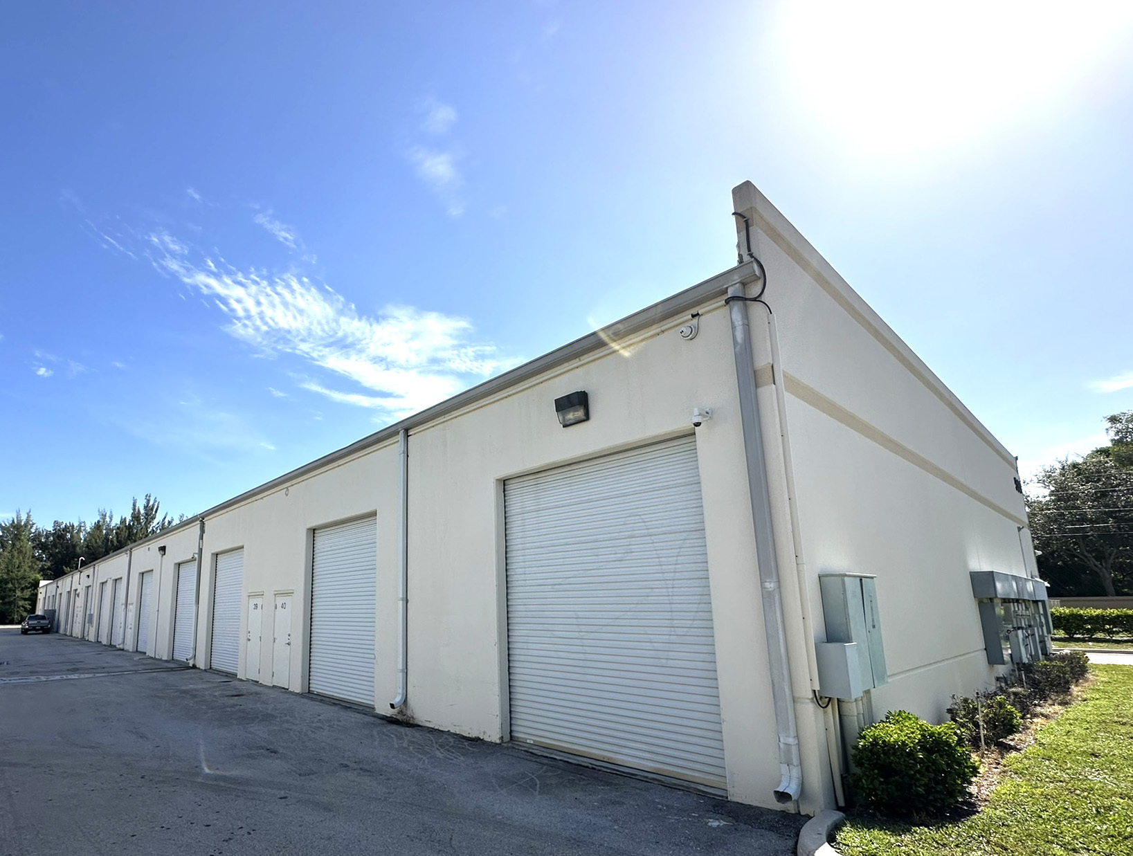 581 105th Ave N, West Palm Beach, FL for sale Building Photo- Image 1 of 6