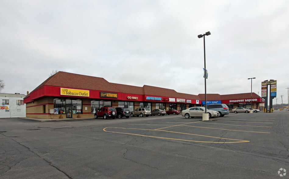 7130 Airport Hwy, Holland, OH for lease - Primary Photo - Image 1 of 5