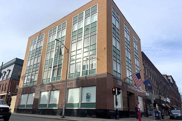 100 Main St, Brattleboro, VT for sale - Primary Photo - Image 1 of 11