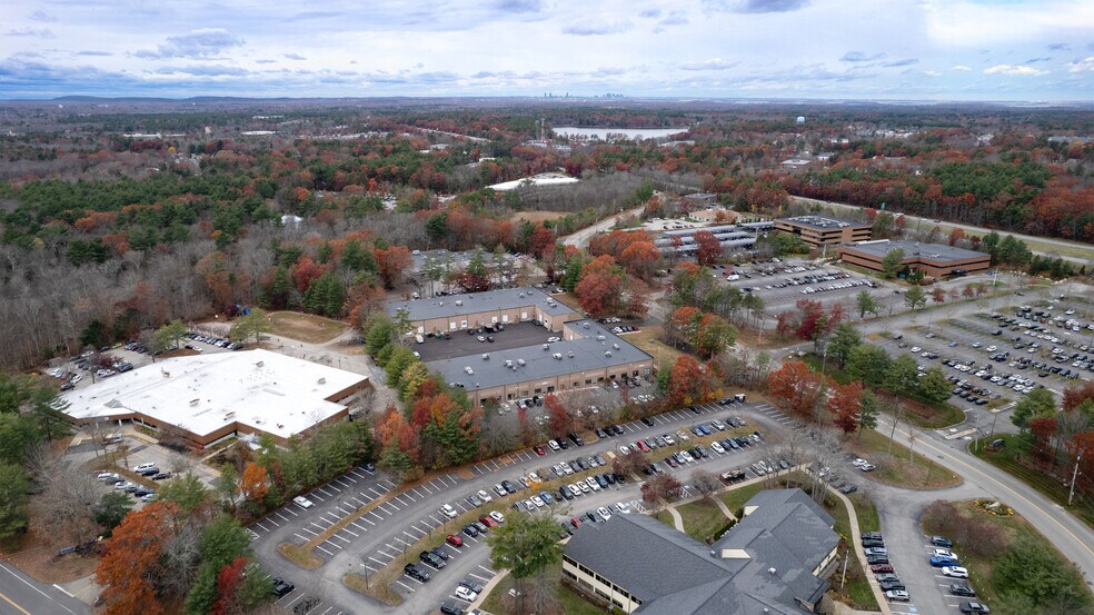 104 Longwater Dr, Norwell, MA à louer - Photo du bâtiment - Image 2 de 15