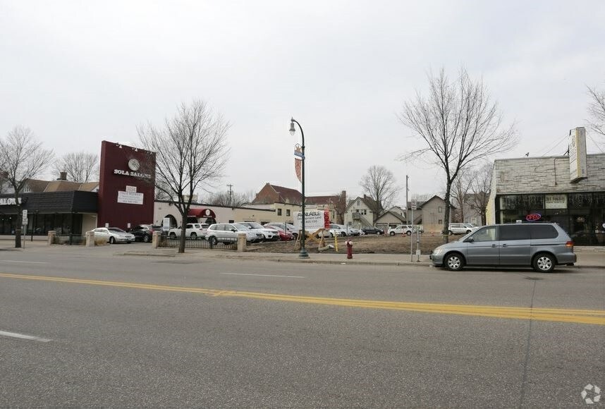 3020 Lyndale Ave S, Minneapolis, MN à vendre - Photo du bâtiment - Image 2 de 5