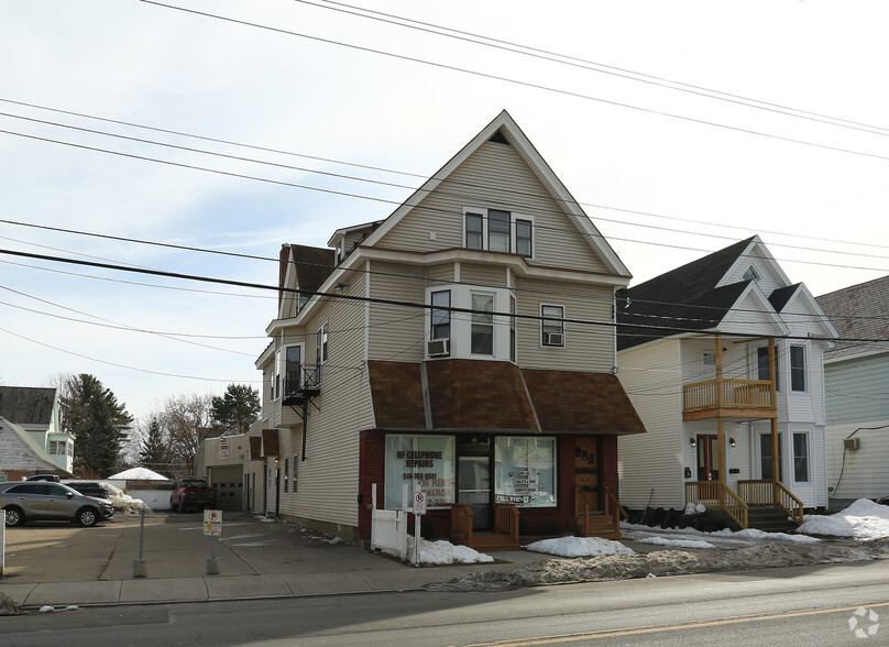 1718 Broadway, Schenectady, NY à vendre - Photo principale - Image 1 de 1