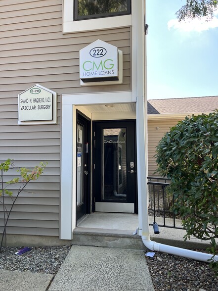 222 Commons, Toms River, NJ for lease - Building Photo - Image 2 of 15