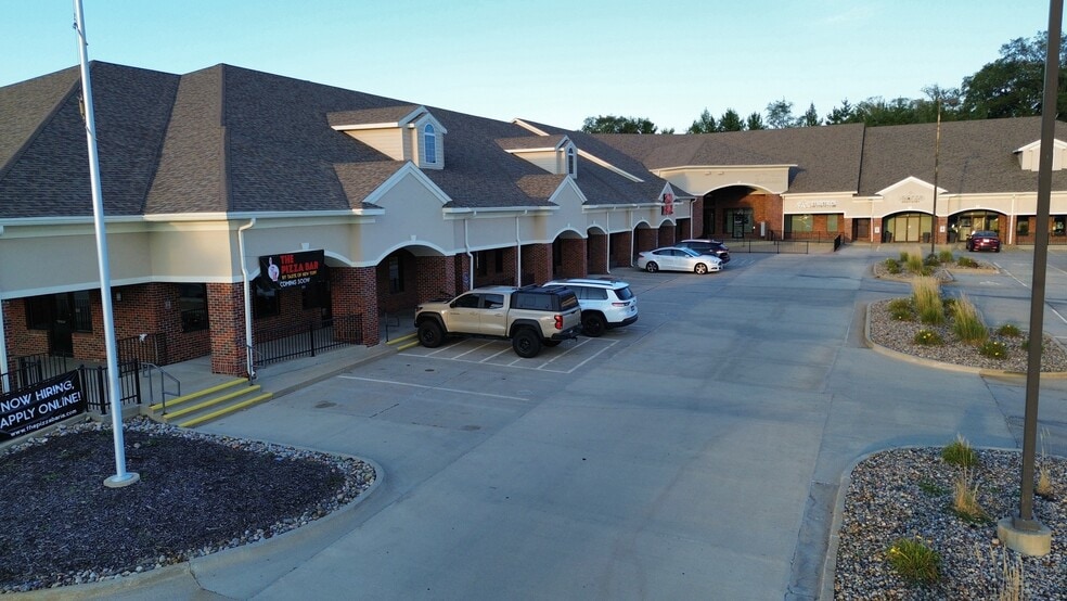 1225 Copper Creek Dr, Des Moines, IA for lease - Aerial - Image 3 of 7