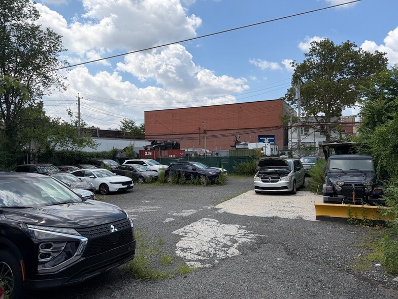 3520 Delavall Ave, Bronx, NY for lease - Building Photo - Image 3 of 5