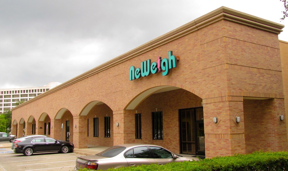 8111 N Stadium Dr, Houston, TX à vendre - Photo du bâtiment - Image 3 de 11