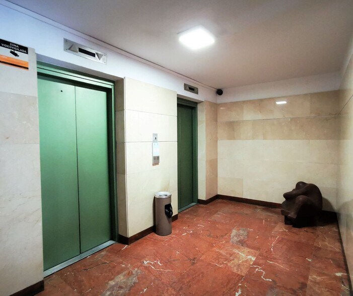 Office in Las Palmas de Gran Canaria, Las Palmas for lease - Lobby - Image 1 of 11