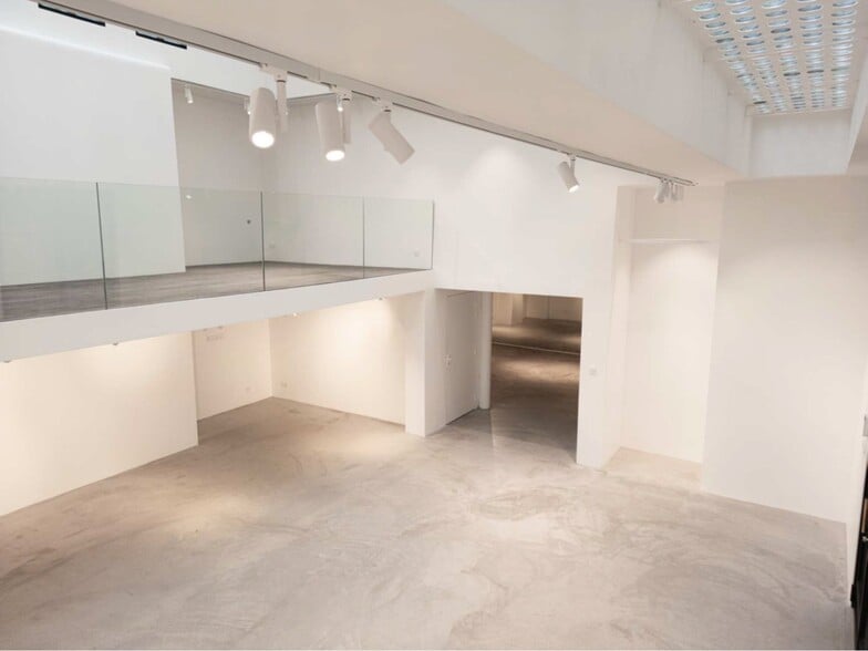 9 Rue D'Aboukir, Paris for lease - Interior Photo - Image 3 of 10
