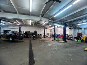 1389 Richmond Rd, Charlottesville, VA à louer Photo intérieure- Image 2 de 11