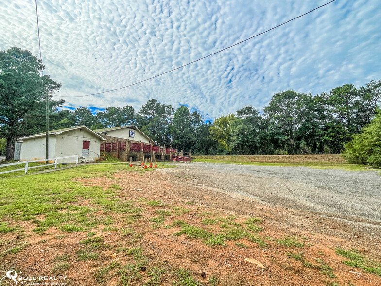 1182 GA Highway 83 S, Forsyth, GA à vendre - Photo du b timent - Image 1 de 1