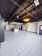 3750 46th Ave SE, Calgary, AB à louer Photo intérieure- Image 2 de 5