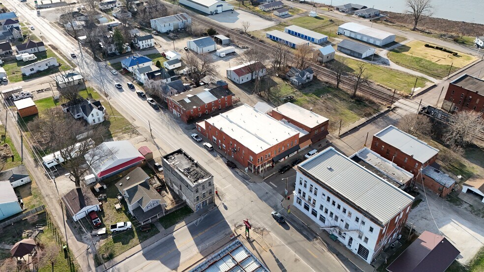 297 Oak St, Dallas City, IL à vendre - Photo du bâtiment - Image 2 de 5
