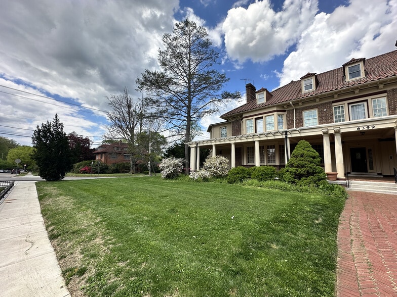 6399 Drexel Rd, Philadelphia, PA for lease - Building Photo - Image 2 of 12