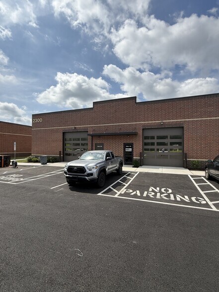 2300 Campus Ln, East Norriton Township, PA à louer - Photo du bâtiment - Image 2 de 6