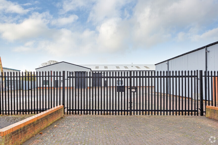 Brunel Dr, Newark for lease - Primary Photo - Image 1 of 1