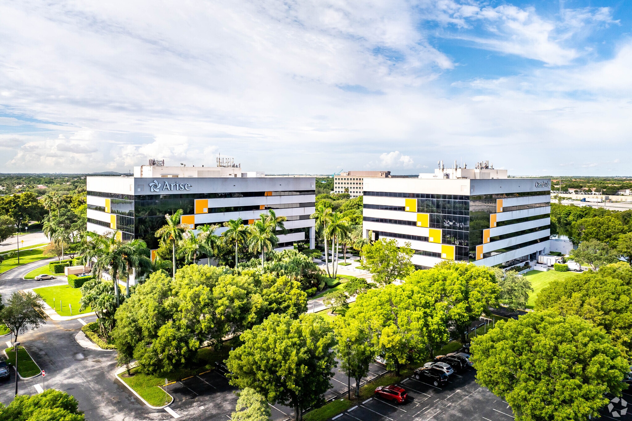 3450 Lakeside Dr, Miramar, FL for lease Primary Photo- Image 1 of 5