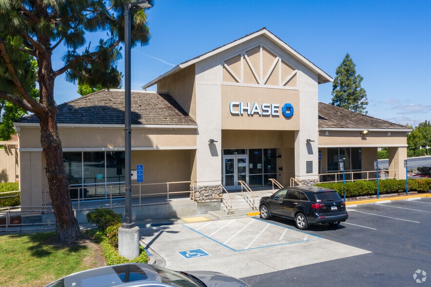 261 Jacklin Rd, Milpitas, CA for lease - Building Photo - Image 2 of 4