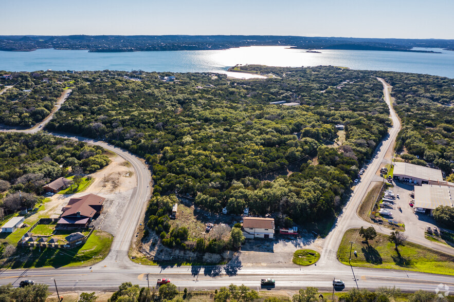 281 Jacobs Creek Park Rd, Canyon Lake, TX à vendre - Photo du bâtiment - Image 1 de 1