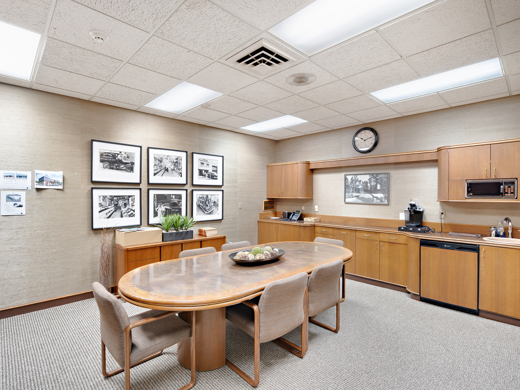 2927–2933 E Burnside, Portland, OR for lease Interior Photo- Image 1 of 4