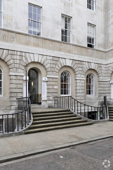 3 Stone, Londres à louer - Photo du bâtiment - Image 3 de 5