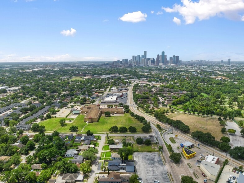 1117 Collingsworth St, Houston, TX à louer - Aérien - Image 2 de 15