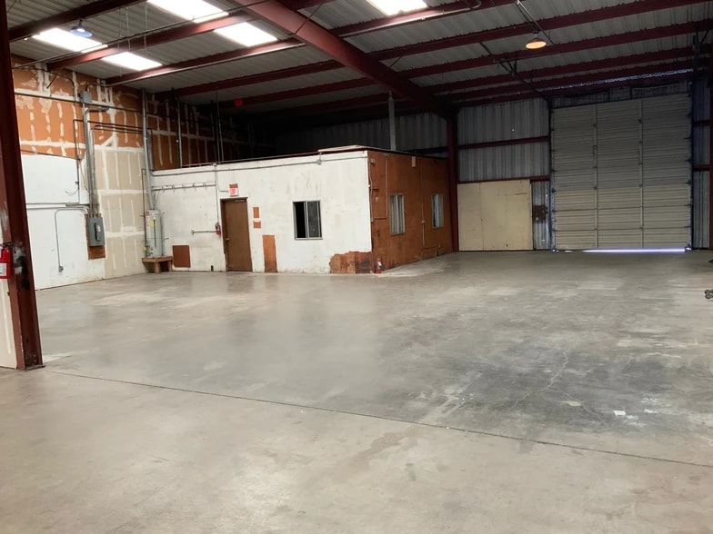 60-130 Industrial Way, Brisbane, CA for lease - Interior Photo - Image 3 of 6