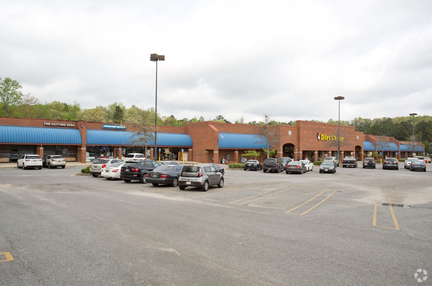 1625 E University Dr, Auburn, AL for lease - Primary Photo - Image 1 of 7