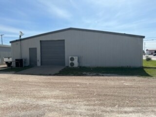 2201 N Main St, Cleburne, TX à vendre - Photo du bâtiment - Image 2 de 13