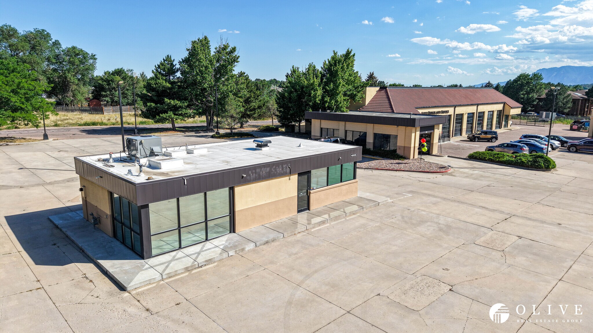 4391 Austin Bluffs Pky, Colorado Springs, CO for lease Building Photo- Image 1 of 18