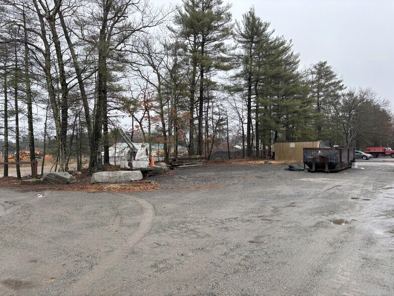 934 Salem St, Groveland, MA à louer - Photo du bâtiment - Image 3 de 7