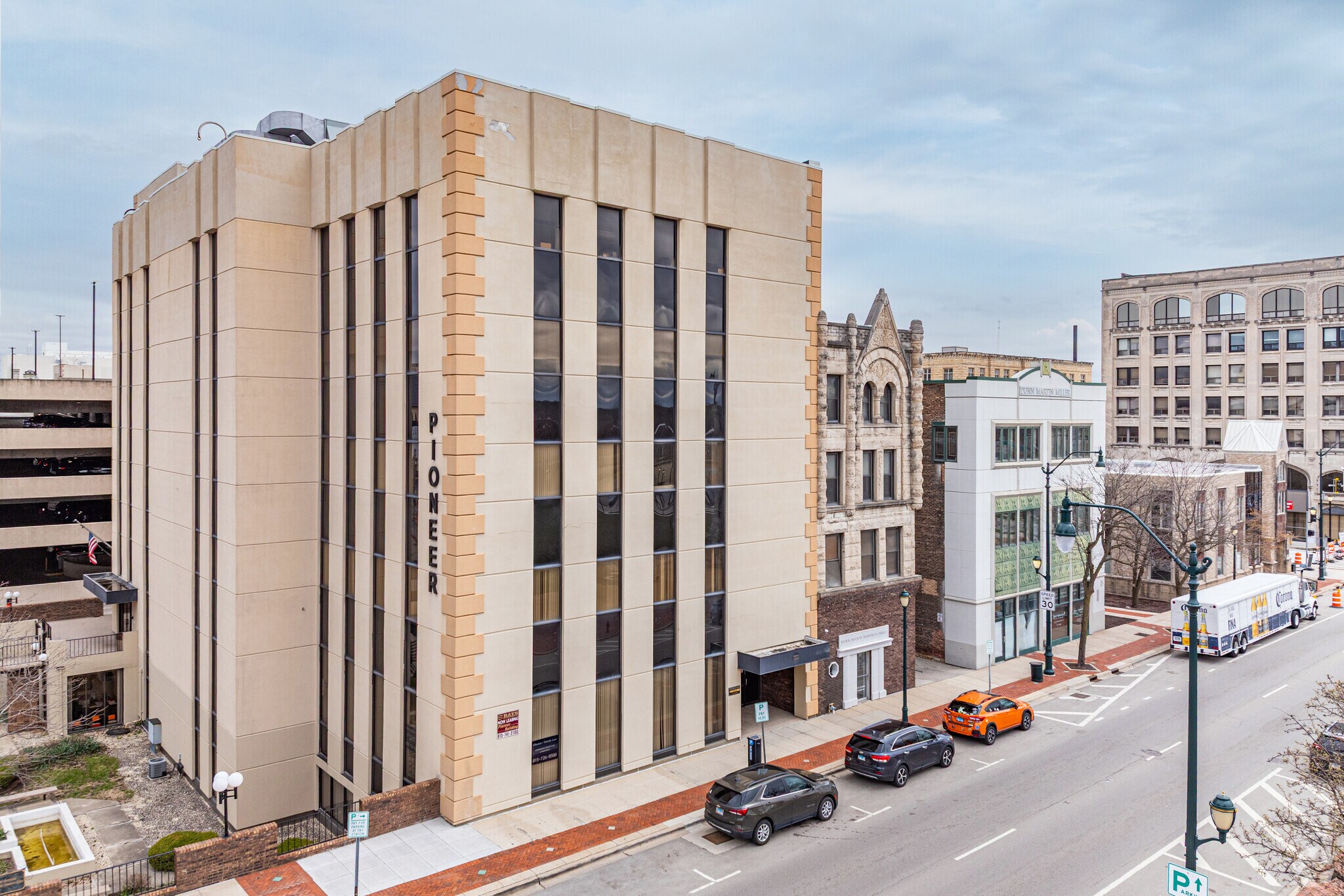 54 N Ottawa St, Joliet, IL for lease Primary Photo- Image 1 of 7
