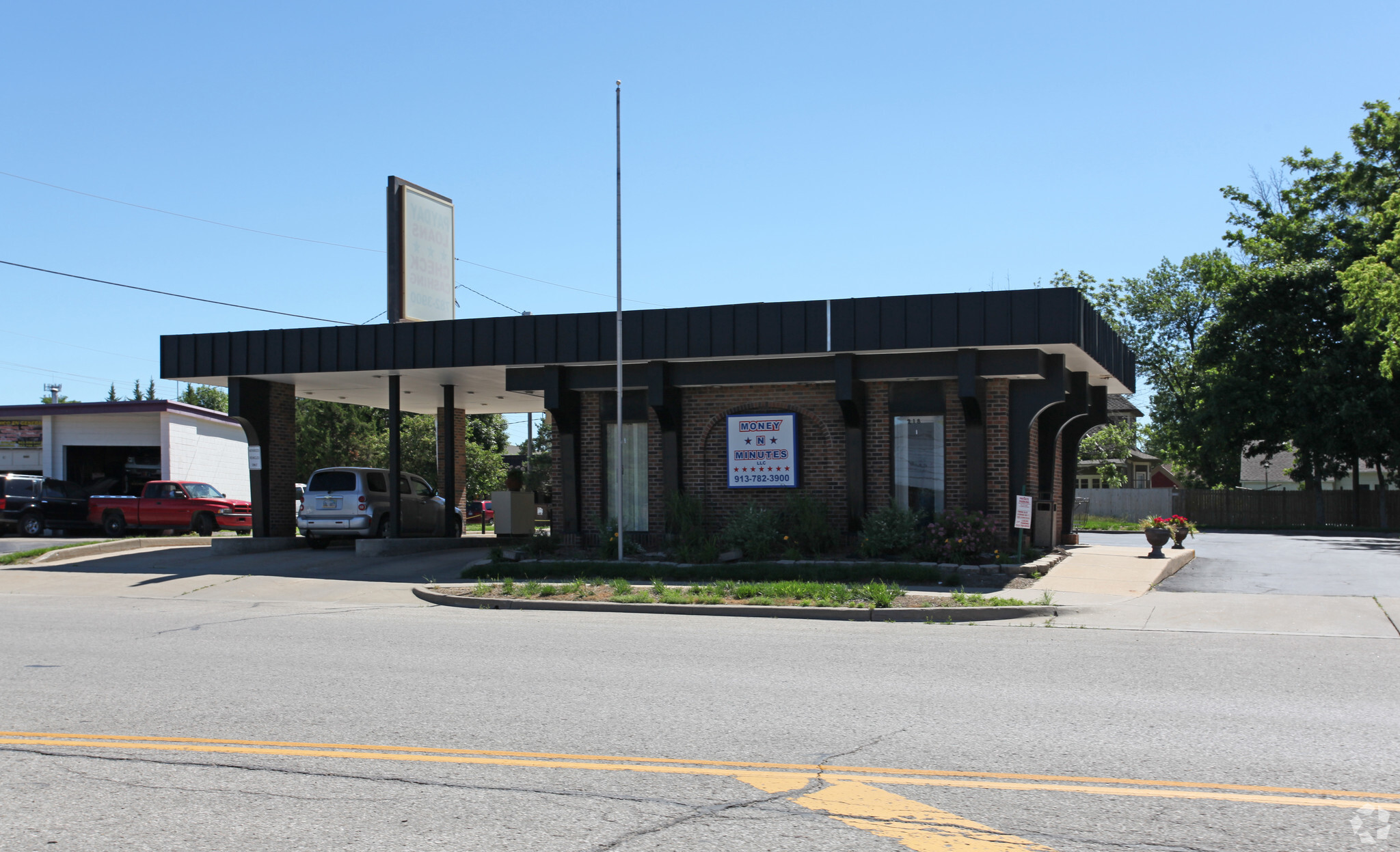 218 S Kansas Ave, Olathe, KS for sale Primary Photo- Image 1 of 1