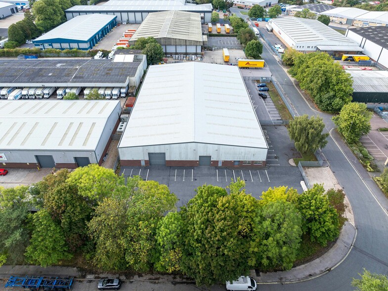 Majestic Rd, Nursling for lease - Building Photo - Image 2 of 6