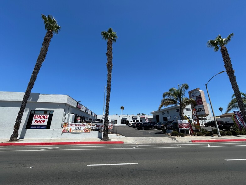 1067-1071 Broadway, Chula Vista, CA for lease - Building Photo - Image 2 of 8