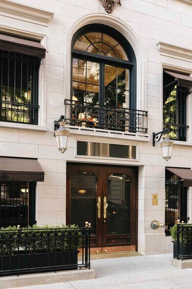 20 E 63rd St, New York, NY for lease - Building Photo - Image 2 of 3