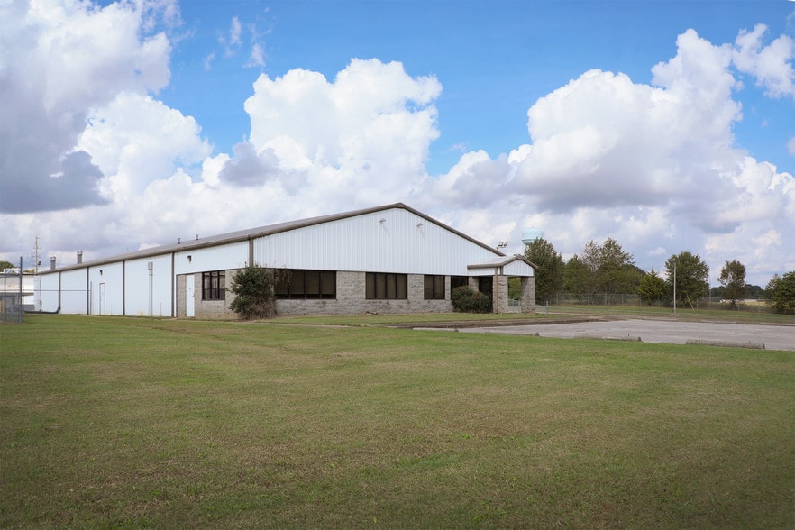 165 Old Salem Rd, Martin, TN for lease - Building Photo - Image 2 of 7