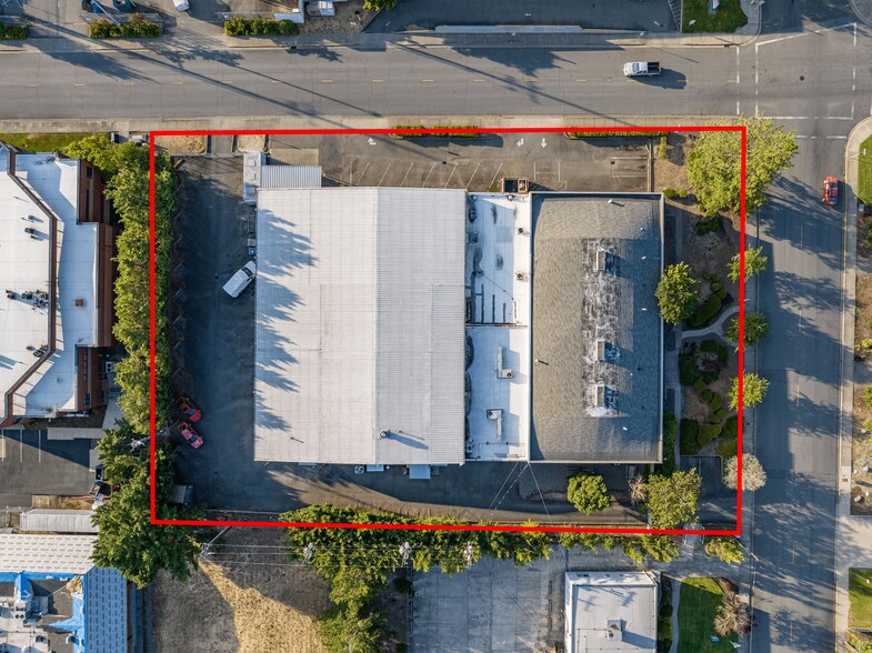 1600 NW Washington Blvd, Grants Pass, OR à vendre - Photo du bâtiment - Image 2 de 71