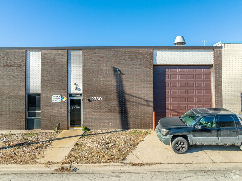 2330 N 17th Ave, Franklin Park, IL for sale - Building Photo - Image 2 of 6