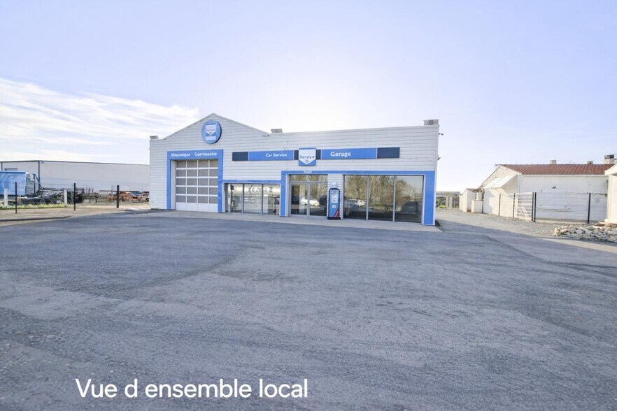 Flex in Charron for sale - Building Photo - Image 1 of 17