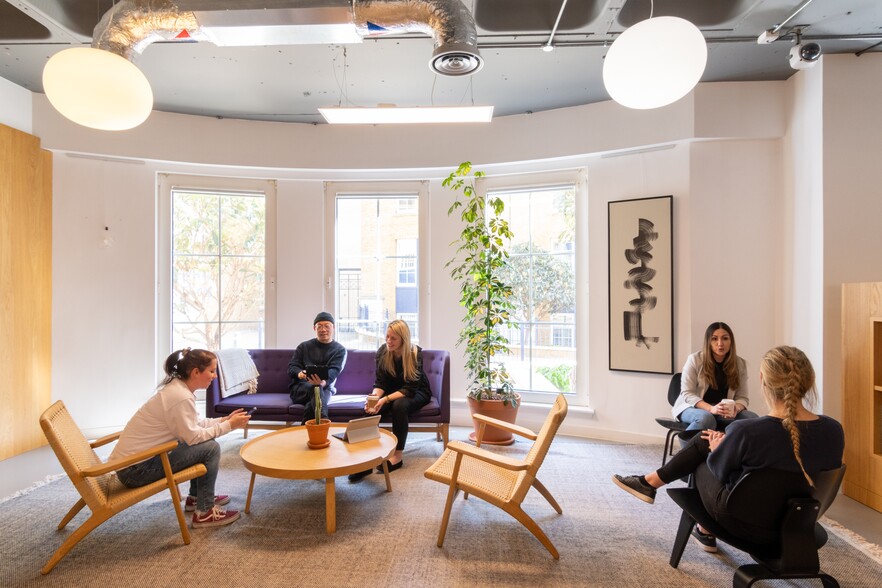 Trafalgar St, Brighton for lease - Interior Photo - Image 3 of 10