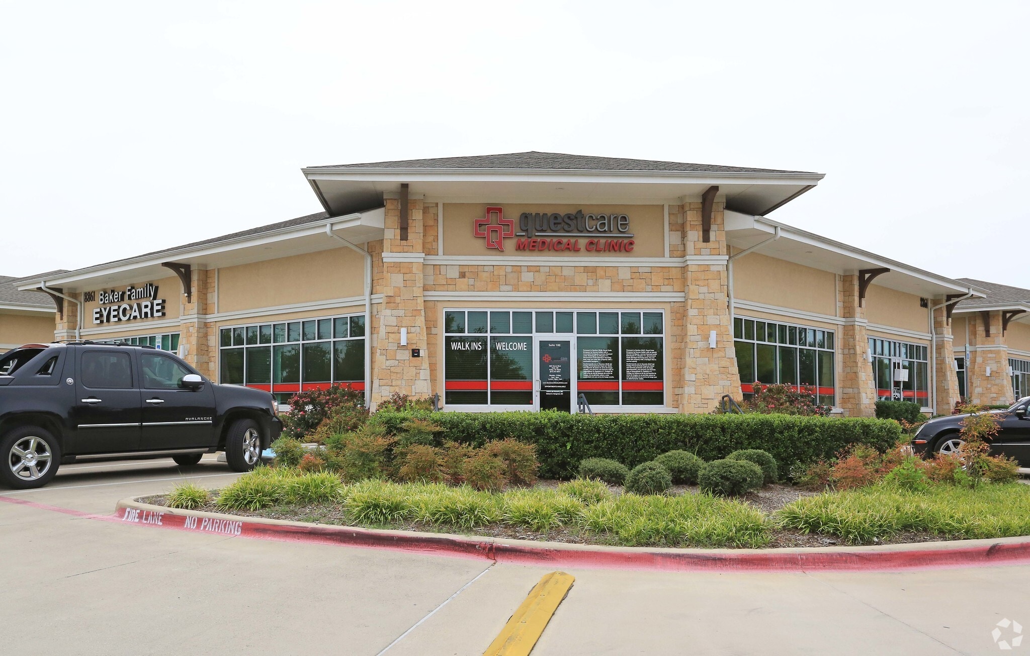 8861 Davis Blvd, Keller, TX for lease Primary Photo- Image 1 of 8