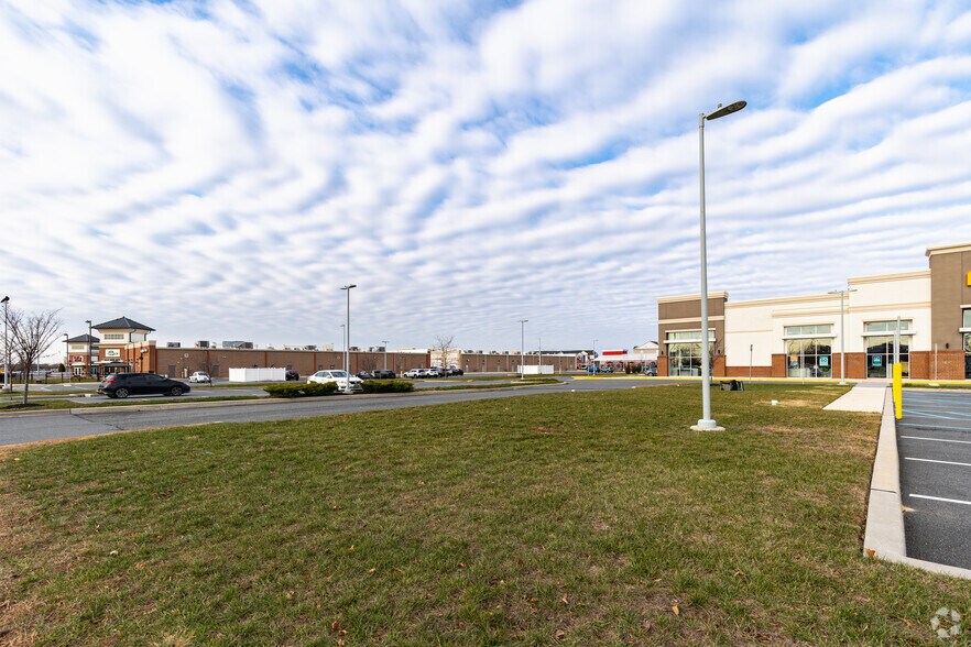 1006 Bunker Hill Rd, Middletown, DE à louer - Photo du bâtiment - Image 3 de 14