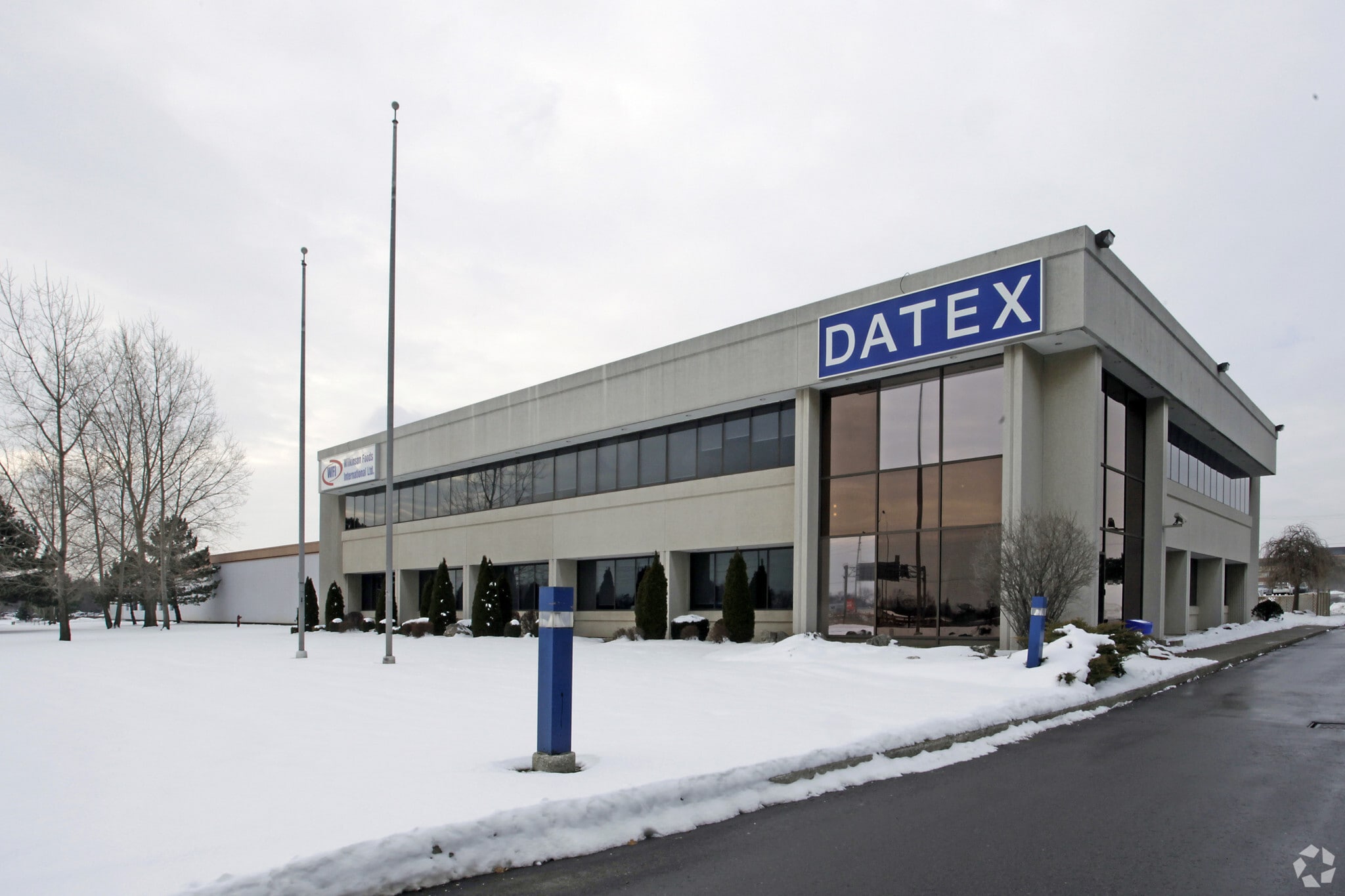 2333 N Sheridan Way, Mississauga, ON for lease Building Photo- Image 1 of 4