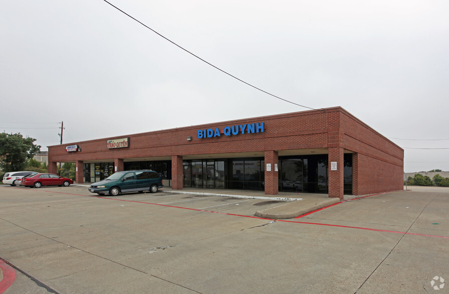 9560 Skillman St, Dallas, TX for lease - Building Photo - Image 2 of 2